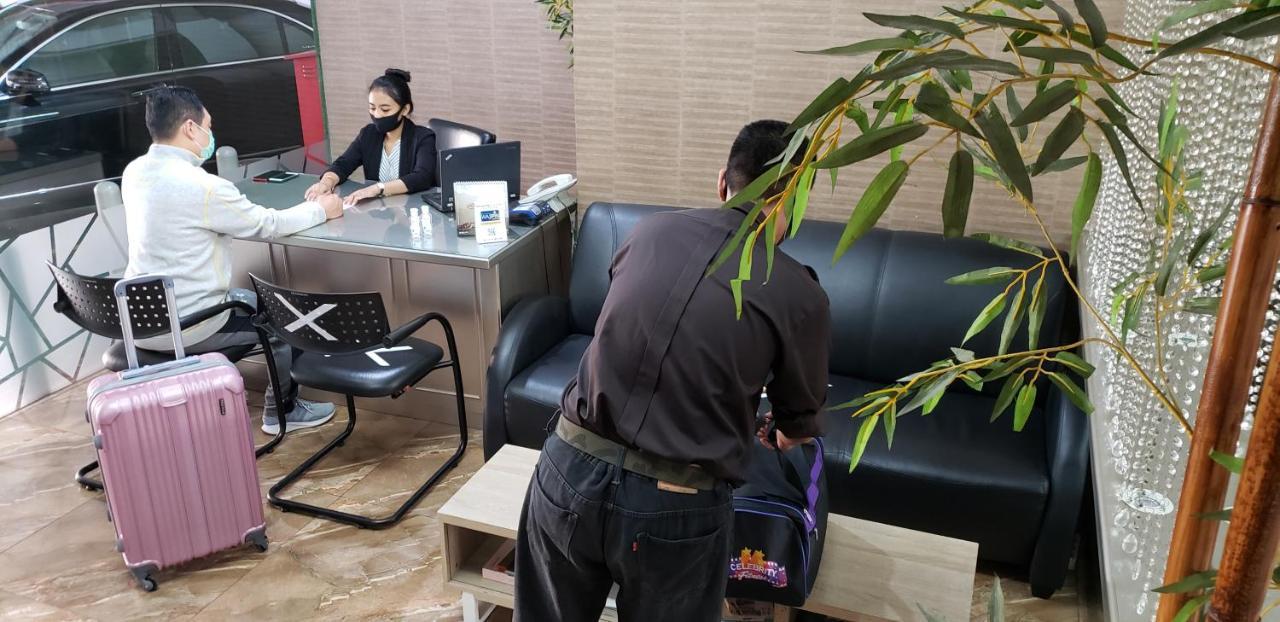 Harvia Suites Kebon Jeruk Jacarta Exterior foto