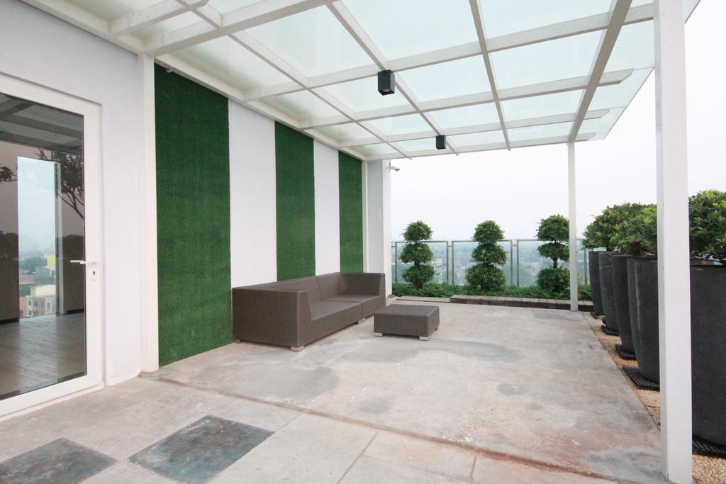 Harvia Suites Kebon Jeruk Jacarta Exterior foto