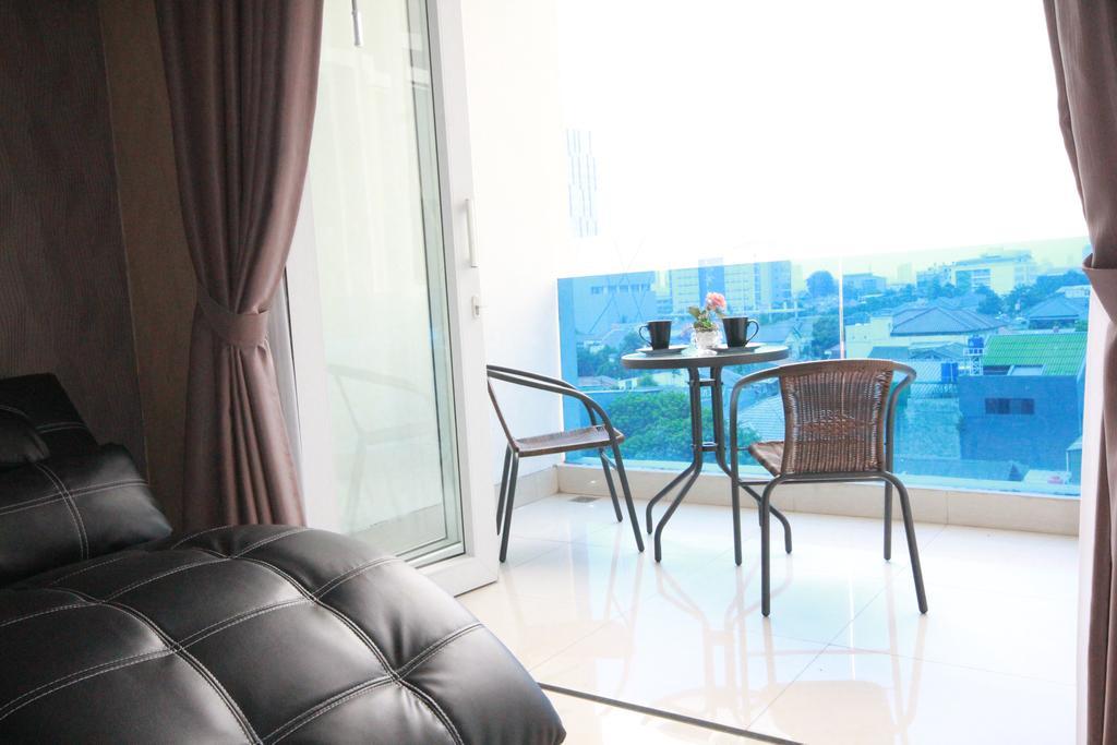 Harvia Suites Kebon Jeruk Jacarta Exterior foto