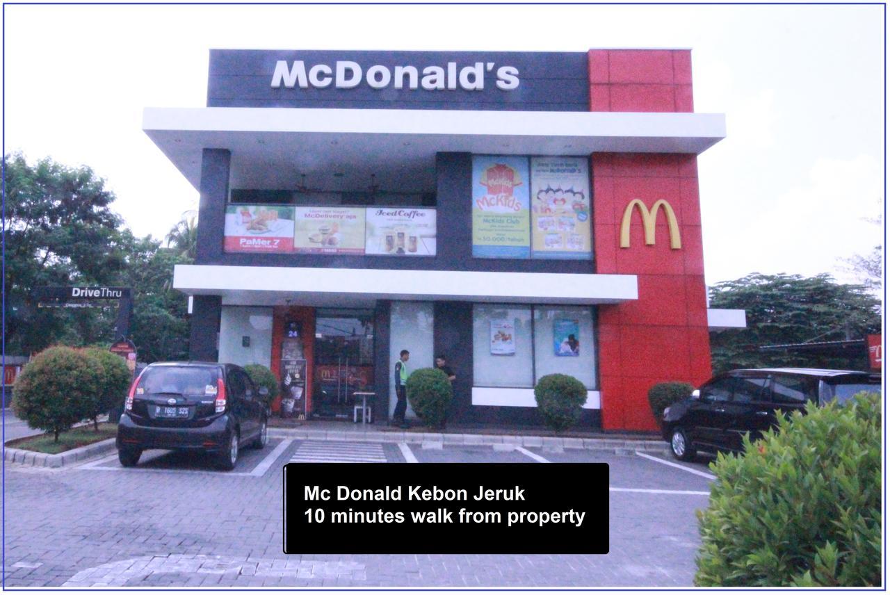 Harvia Suites Kebon Jeruk Jacarta Exterior foto