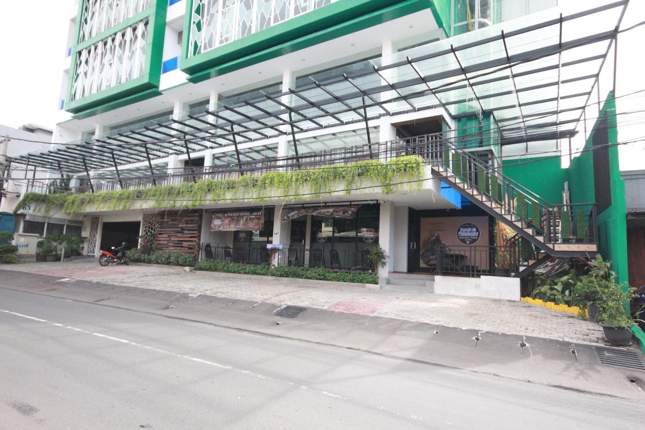 Harvia Suites Kebon Jeruk Jacarta Exterior foto