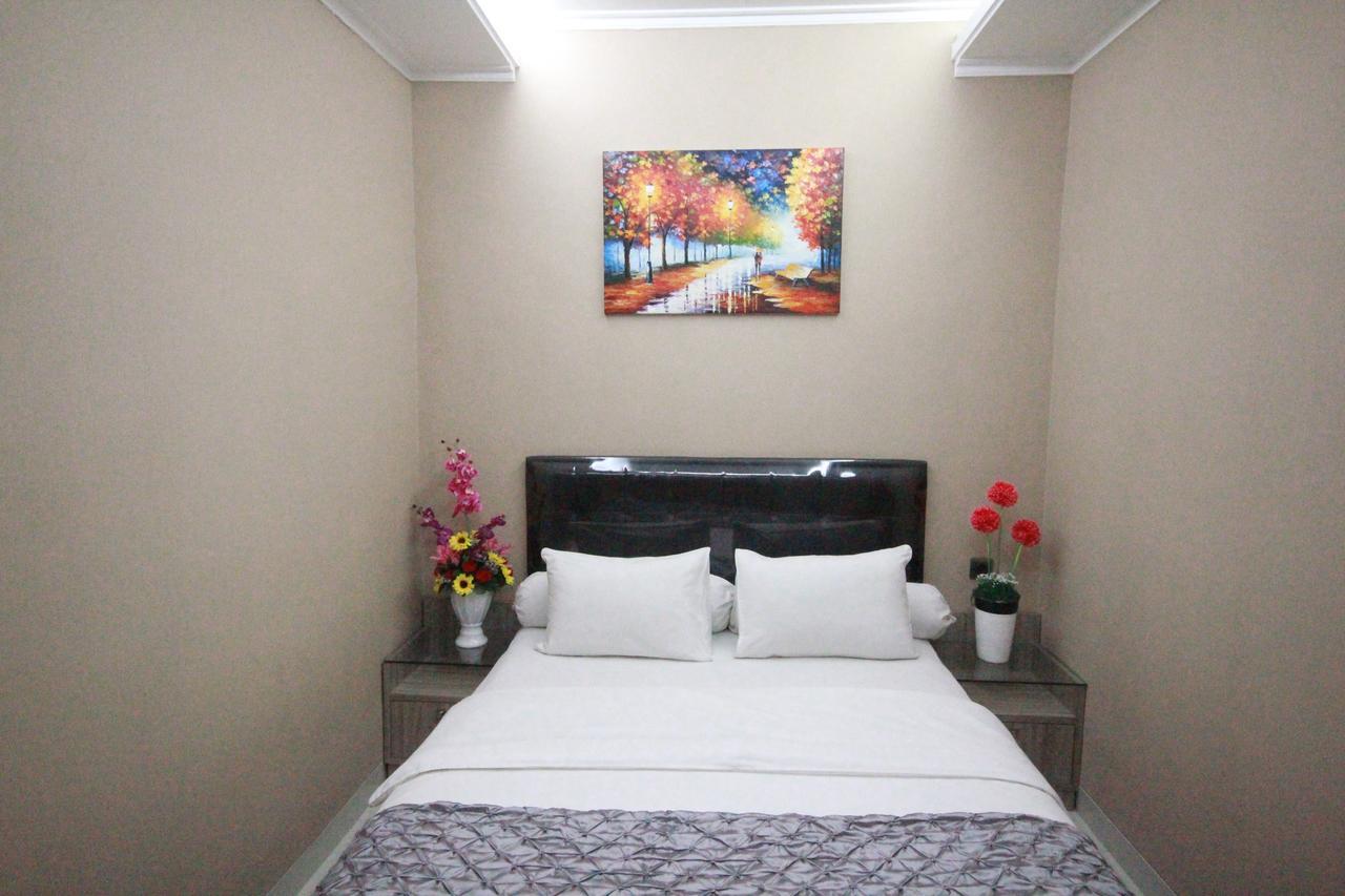 Harvia Suites Kebon Jeruk Jacarta Exterior foto