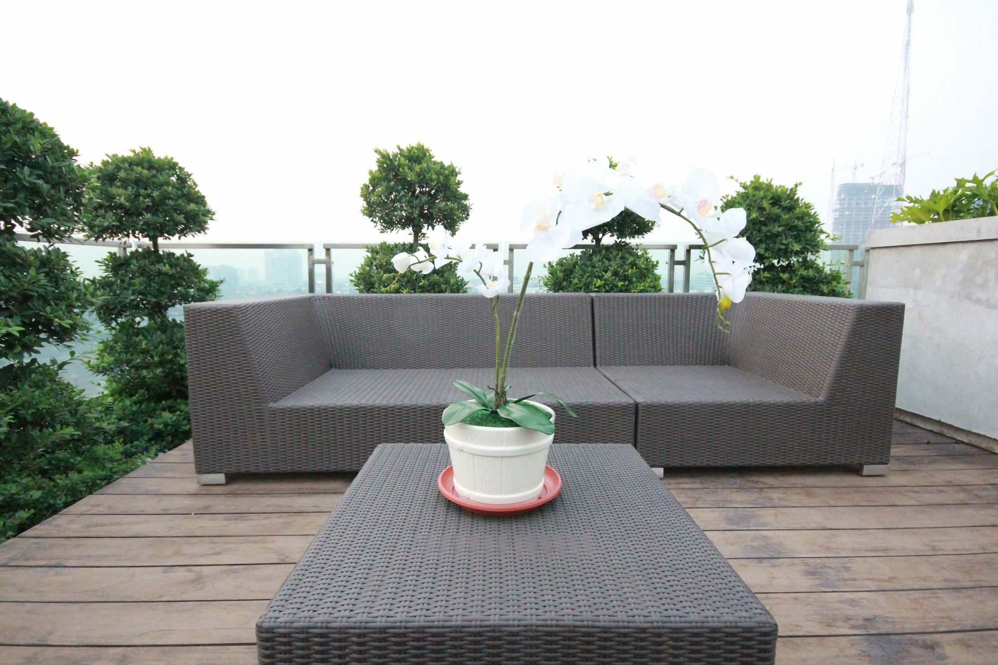 Harvia Suites Kebon Jeruk Jacarta Exterior foto